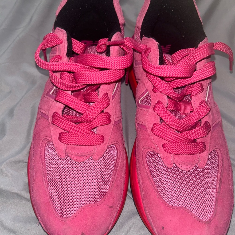 Men’s Pink New Balance Athletic Shoes